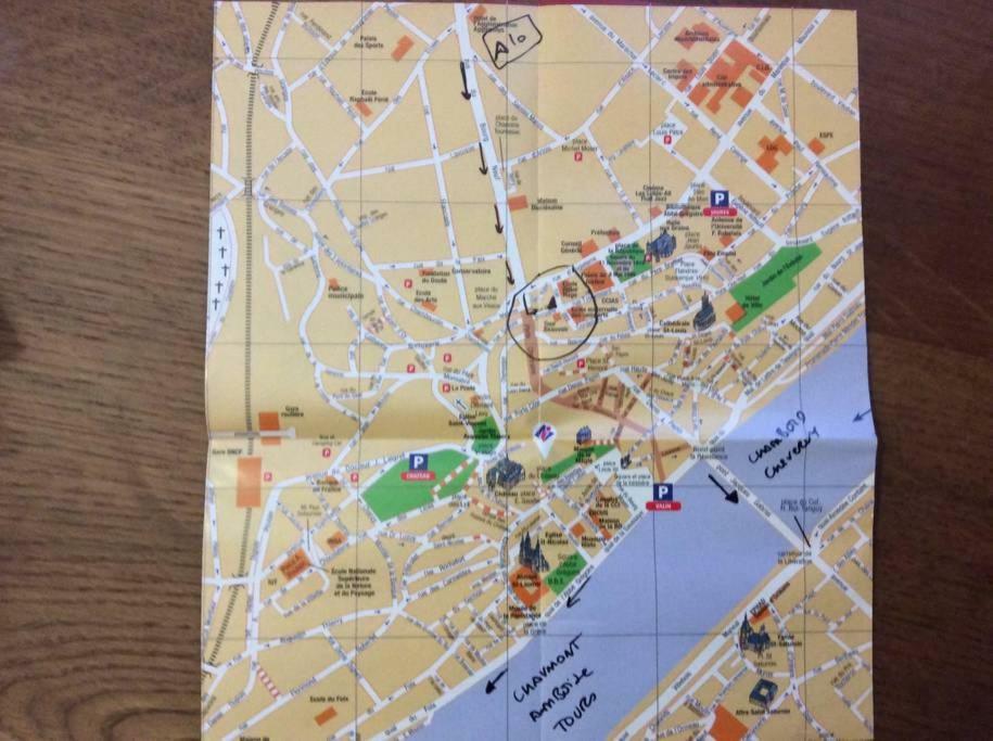 Loire Velo 3 Appartements Moderne Velo Parking 20 Places Velos Centre Ville Historique בלואה מראה חיצוני תמונה